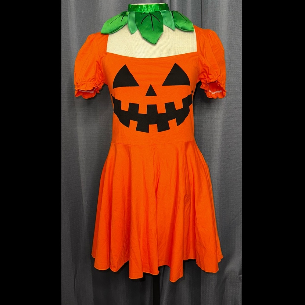 Trickz N Treatz Dolls Kill ‘HAPPY PUMPKIN’ Orange Mini Dress Leaf Collar L NWT